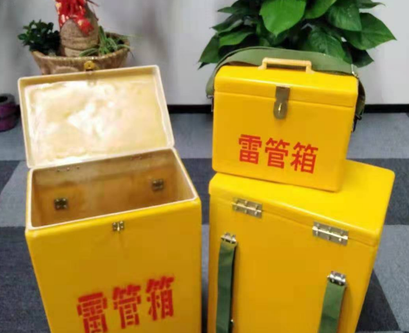 三才镇玻璃钢雷管箱有哪些特点